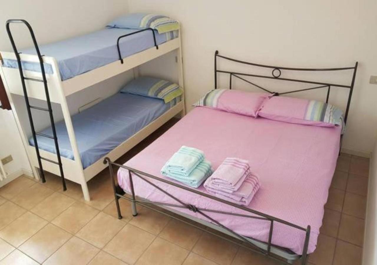 Appartamento Con Piscina A 拉齐塞 外观 照片